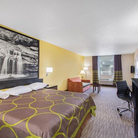 Super 8 By Wyndham Florence Exterior photo
