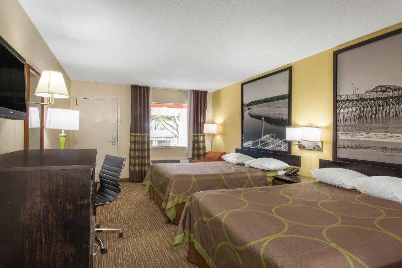 Super 8 By Wyndham Florence Exterior photo